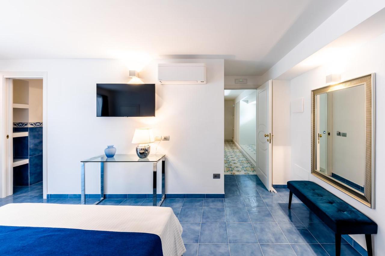 Bed and Breakfast Beb Palazzo Mancini Минори Экстерьер фото